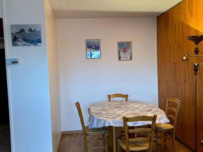 Appartement 2 pièces 6 pers avec balcon, casier à skis, parking, navette gratuite - FR-1-417-131